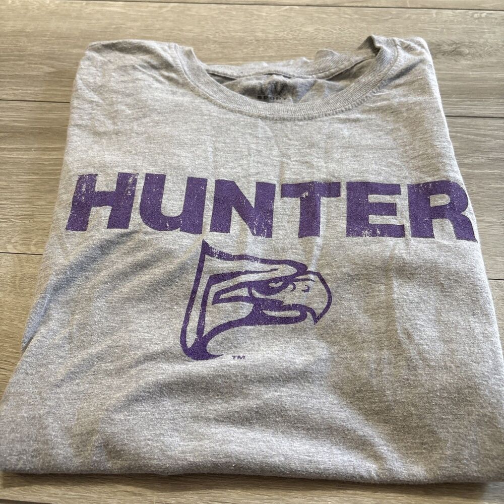 Hunter College T Shirt CUNY New York City Gray Good Used Condition Size Medium